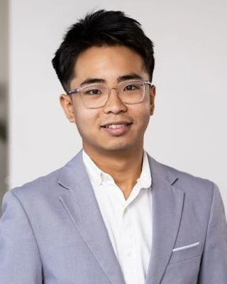 Peizhi Gong, Managing Director of SEN Bespoke